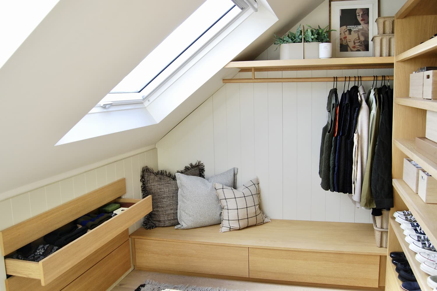 Small chair for on sale closet